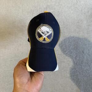 Reebok Buffalo Sabres Stretch Fit Hat S/M